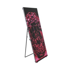 POSTER LED DE PISO / PIXEL PITCH 1.5 MM / MODULAR (PUEDE CRECER CON MAS POSTERS) / MANTENIMIENTO FRONTAL / USO EN INTERIOR