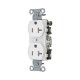 CONTACTO DÚPLEX 20 A, 125 V,  2 POLOS, 3 HILOS, CABLEADO POSTERIOR Y  LATERAL, COLOR BLANCO (NEMA 5-20R).